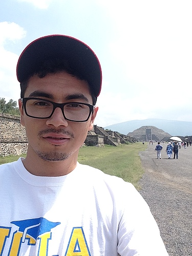 Pyramid of the Moon in Teotihuacan, Mexico..jpg